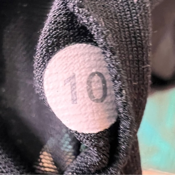 Lululemon Tank Top Power Y Yoga Leisure Running Stripe Size 10 Activewear - Picture 8 of 9